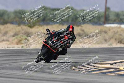 media/Oct-13-2025-Moto Forza (Mon) [[a66d839500]]/3-B Group/Session 3 (Turn 16)/